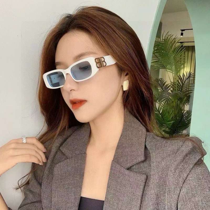 Picture of Balenciga Sunglasses _SKUfw55797492fw